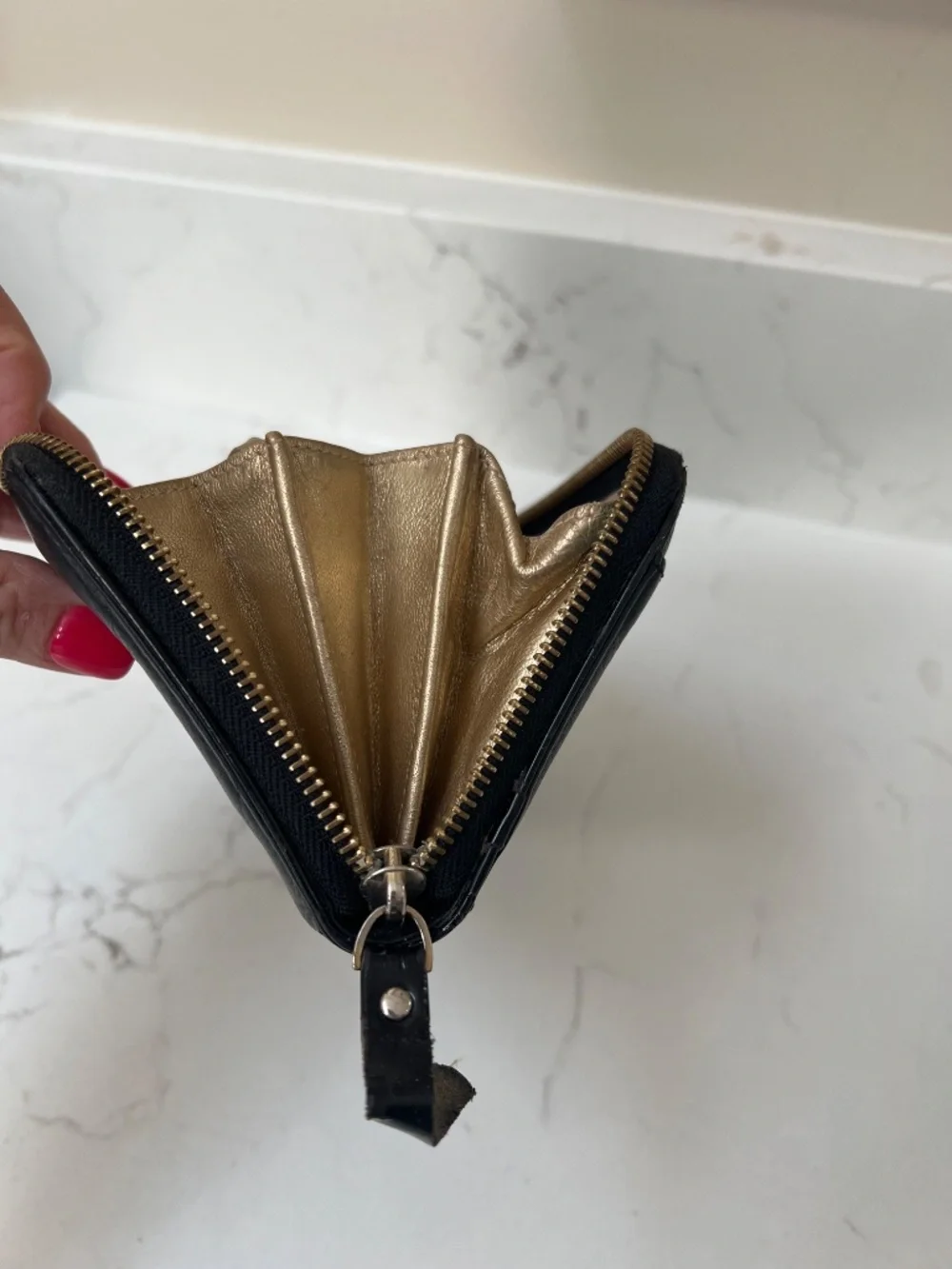 Kate Spade New York Black Leather Zip-Around Wallet – Gold Interior